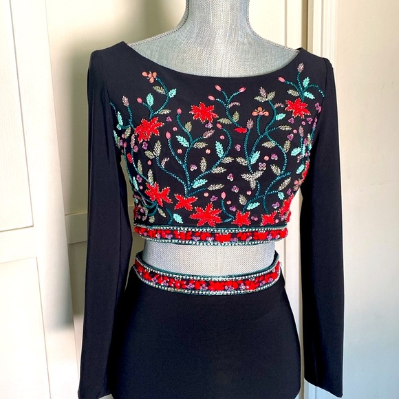 ROYAL QUEEN COLLECTION 🖤BLACK🖤 BEADED SPECIAL OCCASION 2PC DRESS SIZE 4🌟NWT🌟 - Picture 2 of 16